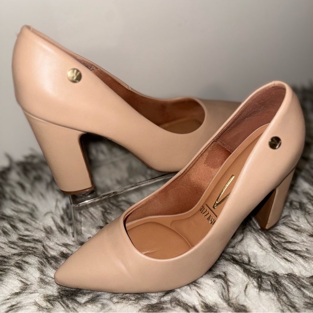 VIZZANO Classic Blush Pointed-Toe Block Heel Pumps